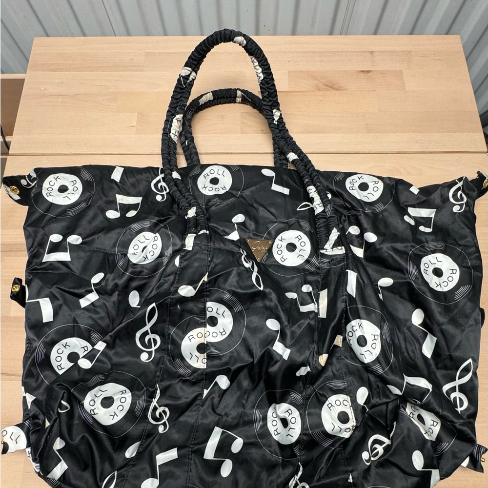 Black Music Note Tote Bag
